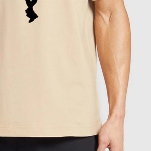 เสื้อยืดสตรีทแวร์ฤดูร้อนคุณภาพดีที่สุดสำหรับผู้ชาย ผ้าถัก 100% คอตตอน แห้งเร็ว เป็นมิตรกับสิ่งแวดล้อม ผลิตจากโรงงานในปากีสถาน รับผลิตแบบ OEM ขายส่ง - Product Image 2