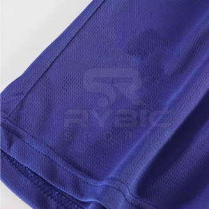 Uniforme de football léger en sublimation, fabriqué en tissu mesh polyester respirant, conçu pour une meilleure circulation de l'air et une meilleure absorption de la transpiration. - Product Image 6