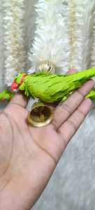Guirnaldas de Jazmín Blanco Hechas a Mano con Loros y Campanas, Decoración para Bodas Indias, Decoración para Diwali, Fondo para Pooja Mandir, Decoración Étnica - Product Image 3