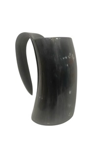 Jarra de cuerno natural más vendida con acabado pulido, hecha a mano para uso en el hogar, bar o fiestas, disponible a un precio razonable. - Product Image 2