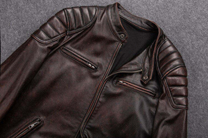 Veste de moto rétro en cuir véritable pour homme, style ancien, en cuir de vachette pleine fleur, coupe ajustée, col à revers, tendance décontractée - Product Image 3