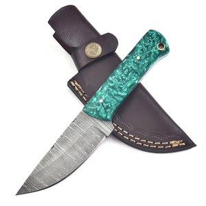 Couteau de chasse, de dépecage et de camping à lame fixe en acier Damas forgé à la main, manche en résine, lame pleine longueur, couteau personnalisé OEM/ODM, étui en cuir - Product Image 4
