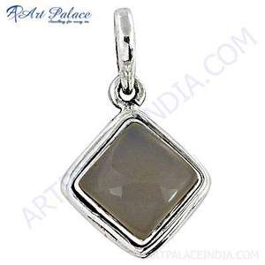 Joli pendentif en argent avec pierre précieuse en quartz rose - Product Image 1