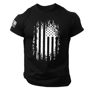 Camiseta con gráfico patriótico de la bandera estadounidense desgastada - Product Image 2