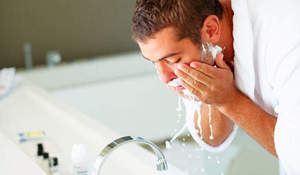 ผลิตในประเทศญี่ปุ่น UNO ล้างหน้าผู้ชาย W สครับ 130g ผลิตภัณฑ์ดูแลผิวหน้าสําหรับผิวมันขายส่งผลิตภัณฑ์ขายร้อน 2023 - Product Image 2