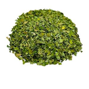 Feuilles de Moringa Oleifera séchées de haute qualité pour les infusions à base de plantes, les aliments fonctionnels et les applications de soins de santé naturels - Product Image 2
