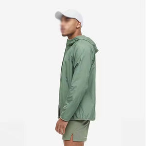 Ensemble survêtement léger et respirant pour jeunes : short coupe-vent et veste à capuche zippée en nylon - Product Image 2