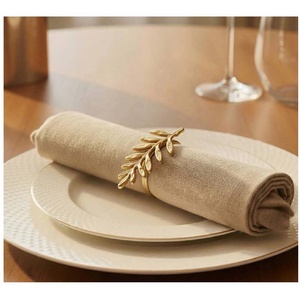 Ensemble d'anneaux de serviette de haute qualité à motif de feuille, élégants porte-serviettes en métal pour la décoration de table de mariage, de Noël et des fêtes - Product Image 2