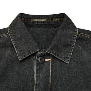 แจ็คเก็ตยีนส์สีดำสไตล์เรโทรสำหรับผู้ชาย พร้อมลายปะติดเก๋ไก๋ ทรงหลวม กระดุมปกเสื้อ แบรนด์ Haus Industries - Product Image 5