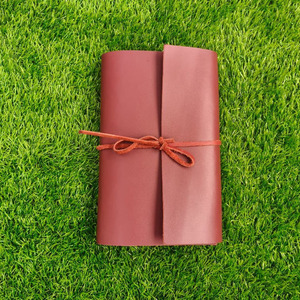 Carnet de bureau en cuir bordeaux A5, couverture de carnet de planification en cuir personnalisable, journal à grain horizontal, prix bas, intelligent - Product Image 1