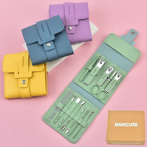 Kit de manucure et pédicure professionnel classique en acier inoxydable avec 4 en 1 coupe-ongles à ressort unique et étui de voyage portable - Haute Qualité - Product Image 5