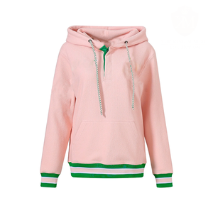 Sudadera con Capucha Estilo Hermandad Universitaria Rosa Personalizada con Botones en la Parte Superior, Logotipo Griego de Chenille, Fabricante Mayorista, Secado Rápido - Product Image 1