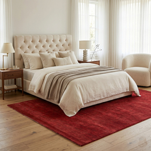 Tapis en laine tufté à la main Ruby Ember Rouge Profond, écologique, antidérapant, texturé uni, pour salon, chambre, hôtel - Product Image 3