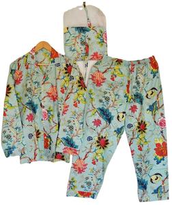Ensemble de pyjamas en coton bleu pur, vêtements de nuit doux avec bretelles spaghetti, motif anime pour l'été, vêtements de détente pour demoiselles d'honneur, approvisionnement ODM - Product Image 1