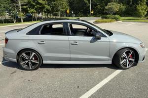 Auto Usado Confiable, Audi RS3 Turbo <span class=keywords><strong>2018</strong></span> de 5 Cilindros, Equipamiento de Alta Gama, Color <span class=keywords><strong>Gris</strong></span> Nardo - Product Image 4