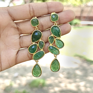 ต่างหูแฟชั่นขายส่ง หินควอตซ์สีเขียวธรรมชาติ รูปทรงยาว ตัวเรือนทองเหลืองชุบทอง 18k ต่างหูสำหรับผู้หญิง - Product Image 6