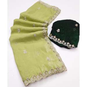 Sari de Novia de Diseñador con Bordado y Perlas Moti Hechas a Mano - Product Image 6