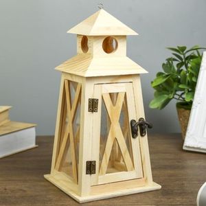 Lanterne à bougie artisanale en bois pour décorer la maison, les célébrations et les arrangements d'éclairage d'ambiance, avec un attrait intemporel - Product Image 3