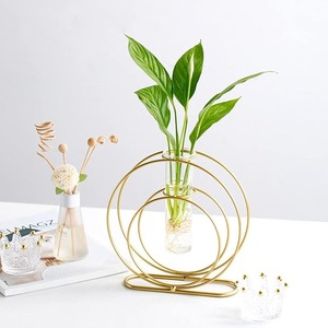 Jarrón de Metal Delgado y Elegante con Cuello Estrecho, Jarrón Decorativo para una Sola Flor, Centro de Mesa, Decoración del Hogar y Regalos - Product Image 3