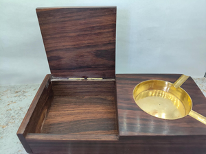 Cenicero náutico vintage de madera con inserto de latón, cenicero moderno de mediados de siglo para cigarros, decoración de ancla marítima en latón - Product Image 4