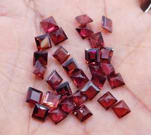 Granate Rojo Natural Cuadrado Facetado Calibrado, Gema Suelta Certificada Sin Tratar, Lote Listo Para Engastar en Joyería - Product Image 6
