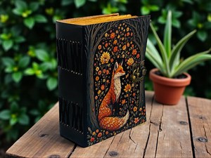 Diario de Cuero Fox Grimoire, Cuaderno Vintage Hecho a Mano, Diario Rústico con Grabado, Libro de Sombras para Escribir, Dibujar y Regalar - Product Image 3