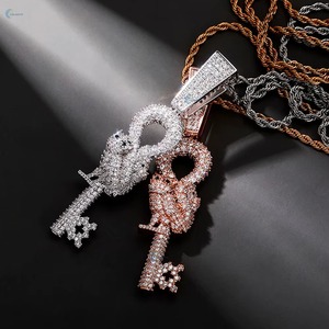 Pendentif Clé en Moissanite Ronde Taille Brillant Effet Givré, Argent 925, Breloques Micro-Luxe, Bijoux Cadeau, Collier Pendentif Hip Hop Personnalisé - Product Image 5
