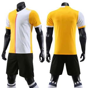 Tenue de football pour adultes toutes saisons, impression par sublimation, logo et couleur personnalisés, dernier design. - Product Image 1