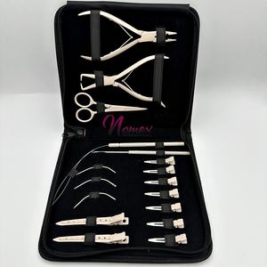 Kit d'outils d'extension de cheveux enduits de poudre nue pour étudiants comprenant des pinces à cheveux et autres pinces en acier inoxydable de qualité précise - Product Image 1