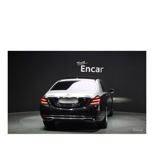 Mercedes-Benz Clase S Maybach S560 4MATIC Modelo 2018/11 con 187,460 km, Volante a la Izquierda, Caja de Cambios Automática y Cámara Trasera - Product Image 4