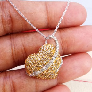 Collier pendentif cœur en dôme avec diamant naturel taille brillant 1,45 carats total, en argent sterling plaqué or, serti à griffes, tendance, pour femme, idéal pour mariage - Product Image 4
