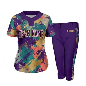 Uniforme de softball respirant à séchage rapide en polyester pour femmes, design et logo personnalisables pour le jeu en extérieur et en intérieur - Product Image 1