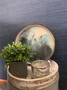 Plateau rond en bois et résine, plateau de service décoratif en résine, plateau circulaire en résine pour la décoration intérieure - Product Image 3