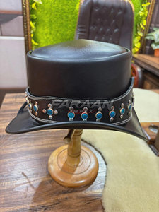 Chapeau haut de forme en daim noir fait main avec clous turquoise, style western cowboy steampunk, écologique, logo personnalisé, unisexe, pour fêtes et occasions décontractées, mode - Product Image 5