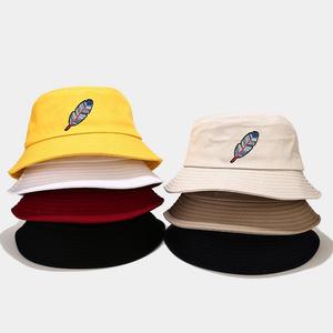 Chapeau Bob Unisexe en Toile de Coton Brodé Motif Plume Décontracté Printemps-Été 56-58CM pour Adulte - Product Image 1