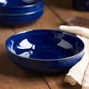 Bol à pâtes en céramique haut de gamme, finition marine brillante, forme large pour service, résistant à la chaleur, durable, sans danger pour les aliments, idéal pour la table moderne - Product Image 1