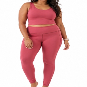 Conjunto de Yoga Activo para Mujer, Premium, Elástico, Cómodo, Estilo Sin Costuras, Tejido Transpirable, Ropa Deportiva Moderna, Soporte Suave y Flexible - Product Image 1