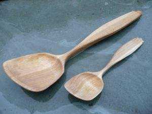 Cuillères de cuisine en bois avec logo personnalisé – Design japonais, ustensiles à long manche pour mélanger, pâtisser et pour les fêtes - Product Image 3