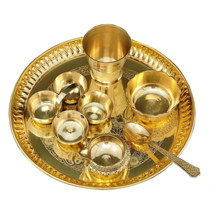 Ensemble de thali artisanal en cuivre et acier inoxydable de qualité supérieure, vaisselle indienne traditionnelle avec finition martelée pour les repas à domicile - Product Image 3