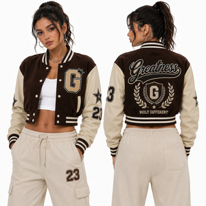 เสื้อแจ็คเก็ตวาร์ซิตี้ผู้หญิงแบบสั่งทำพิเศษ ปักลายบนผ้าขนสัตว์ บุด้วยใยโพลีเอสเตอร์ - Product Image 3