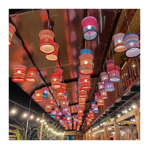 Lanterne de Noël en brocart très populaire 2026 – Lot de 10 abat-jour suspendus faits main du Vietnam pour restaurant, patio, Noël – Vente en gros - Product Image 2