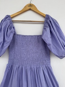 Robe longue pour femme violette à manches bouffantes, corsage smocké, coupe trapèze, en coton, ourlet évasé, couleur unie, tenue décontractée d'été, élégante et festive - Product Image 4