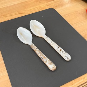 Cuchara Decorativa de Resina Hecha a Mano, Elegante, para Cocina, Mesa de Comedor, Hogar, Restaurante y Regalos, en Venta, de Exportador Indio - Product Image 4