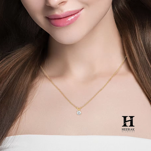 Collar con Colgante de Diamante Solitario de Corte Brillante Redondo en Oro Amarillo de 18K, Joyería Fina - Product Image 1