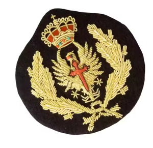 Badge brodé Zari fait main sur mesure, applique en fil doré de qualité supérieure, à coudre sur blazer, veste, casquette, vêtement, pour la décoration de mode - Product Image 6
