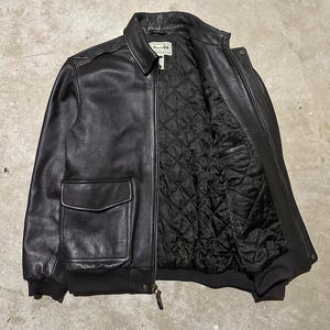 Blouson aviateur en cuir de chèvre noir vintage pour homme, coupe ajustée, design moderne et élégant, veste en cuir tendance. - Product Image 4