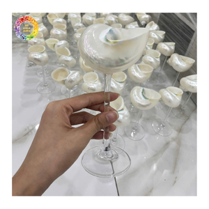 Copas de Vino Elegantes de Concha Marina Hechas a Mano, Decoración Costera para el Hogar, Copas de Vino de Concha Marina Hechas a Mano, Decoración Costera de Lujo - Product Image 1