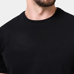 T-shirts à col rond pour hommes de qualité supérieure, légers, en coton pour l'été, t-shirts pour hommes 180GSM, t-shirt basique noir à col rond personnalisé - Product Image 5