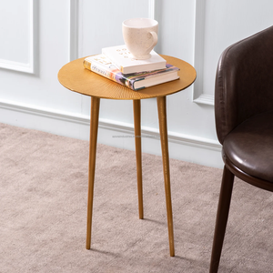 Gran oferta, mesa auxiliar de pie de aluminio clásica de estilo nórdico, mesa de centro moderna antigua para sala de estar de Azora Industries - Product Image 1