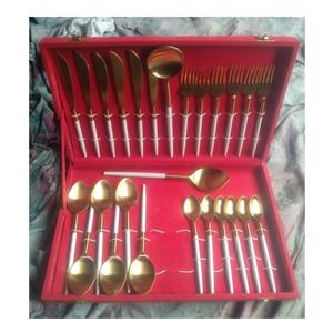 Juego de Cubiertos de Acero Inoxidable Dorado Moderno de 24 Piezas, Lujoso, Ecológico, Duradero, Apto para Lavavajillas, con Caja de Presentación - Product Image 2